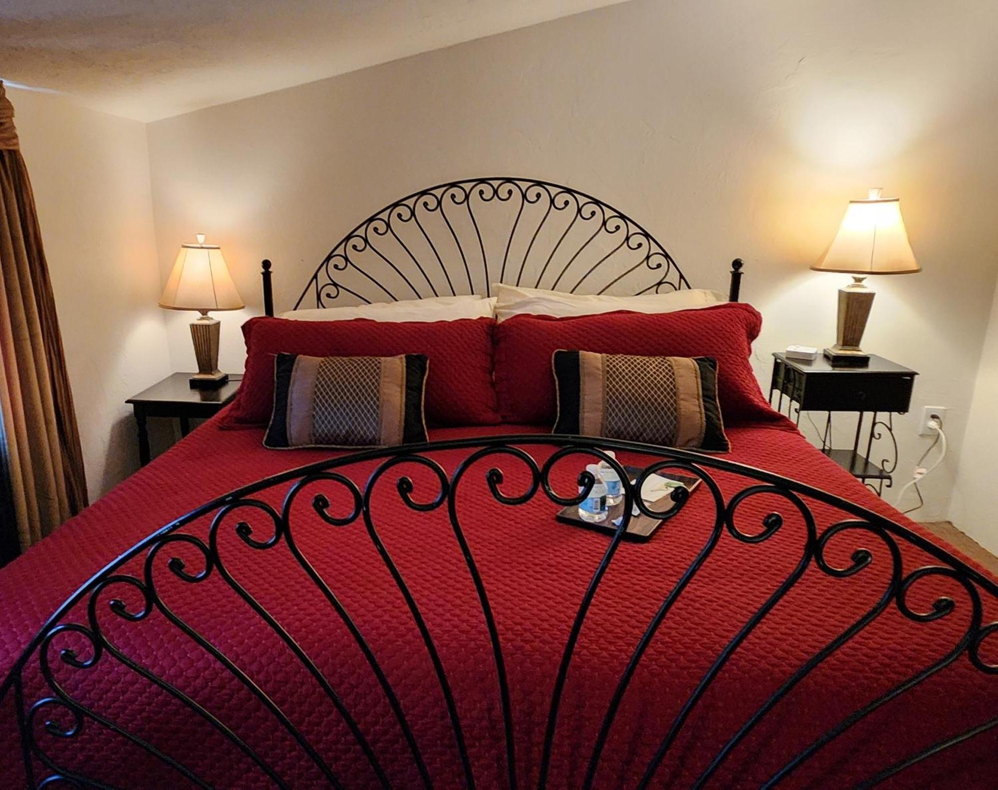 Lodge Lily Creek